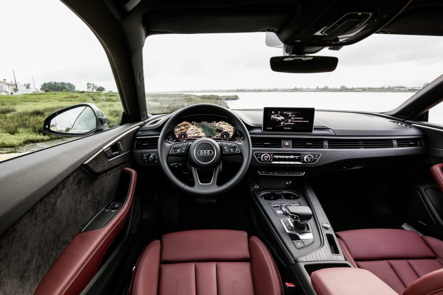Торпедо Audi A5 Coupe 2.0 TDI 2016 года  (WW) (фото 11 из 12)